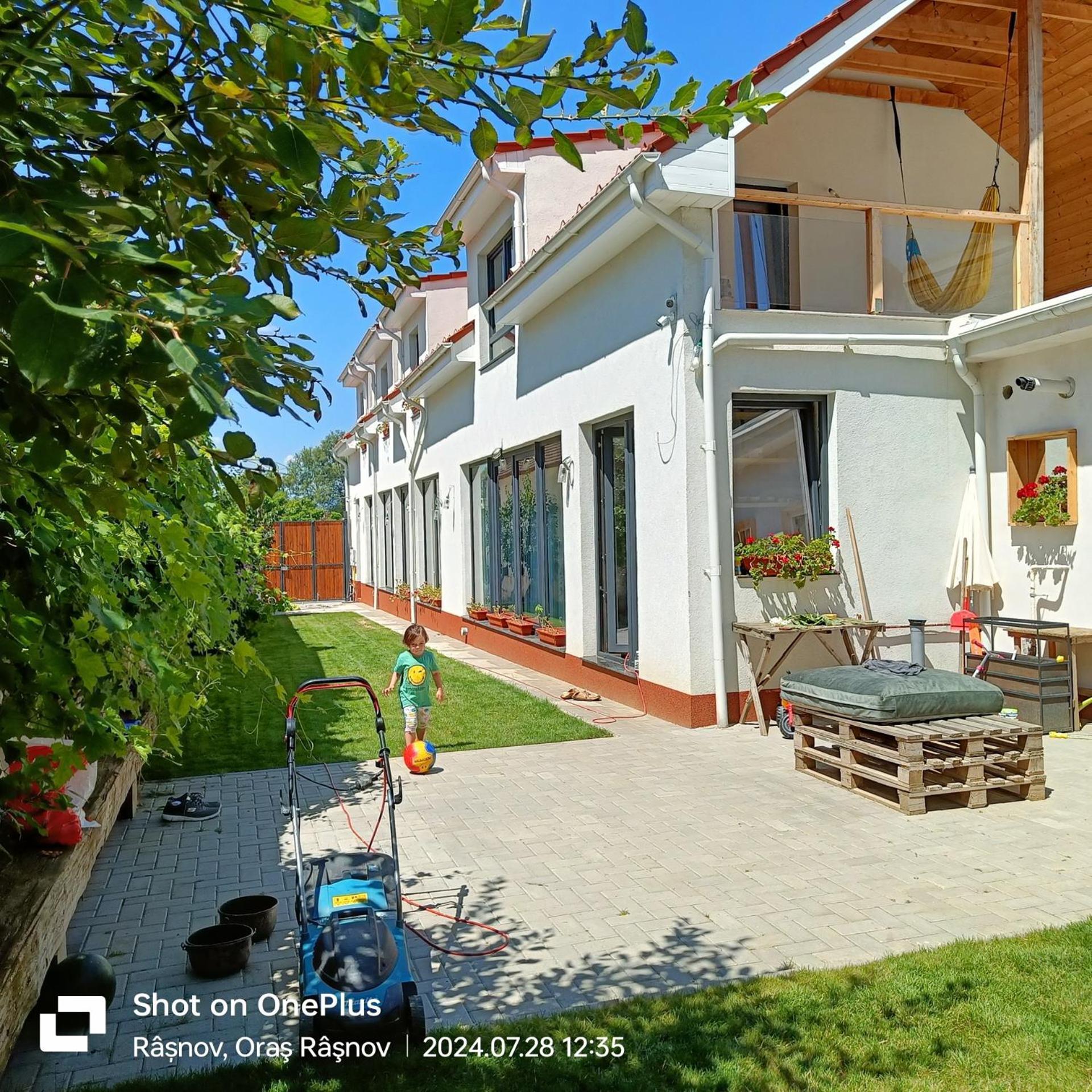 Imperfect House Otel Rîşnov Dış mekan fotoğraf
